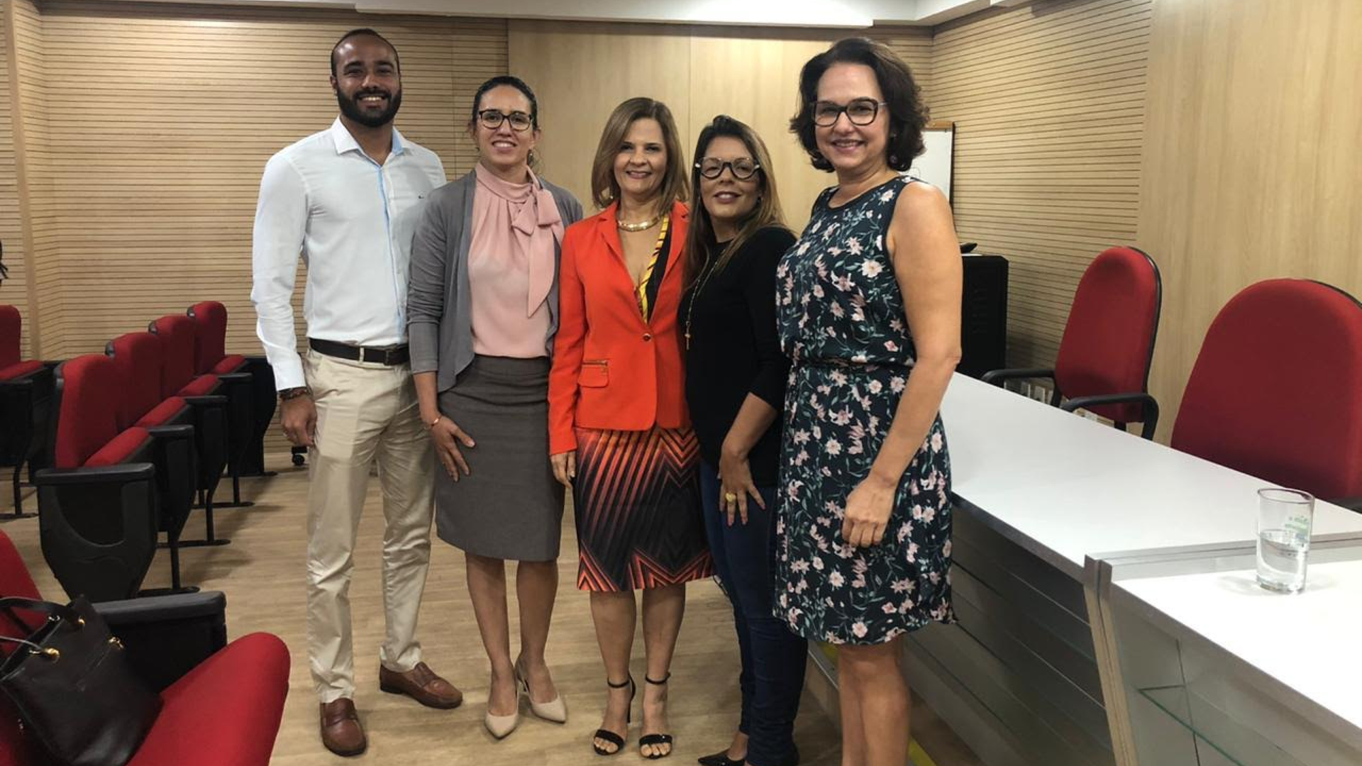 No momento, você está visualizando Ouvidores da Prefeitura do Jaboatão participaram do Seminário Dia Nacional do Ouvidor