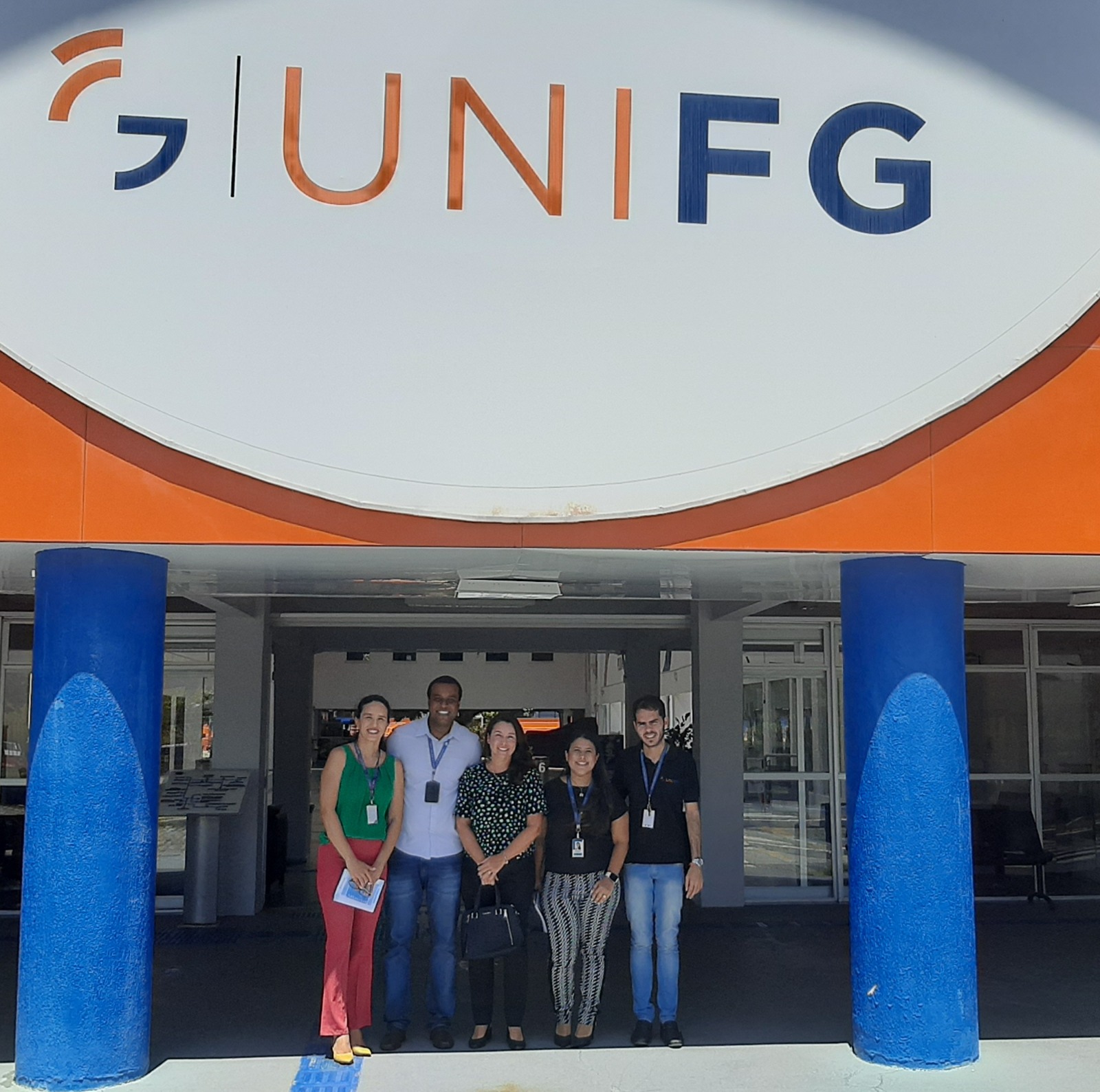 Leia mais sobre o artigo Membros da Rede Ouvir-PE visitam a UNIFG