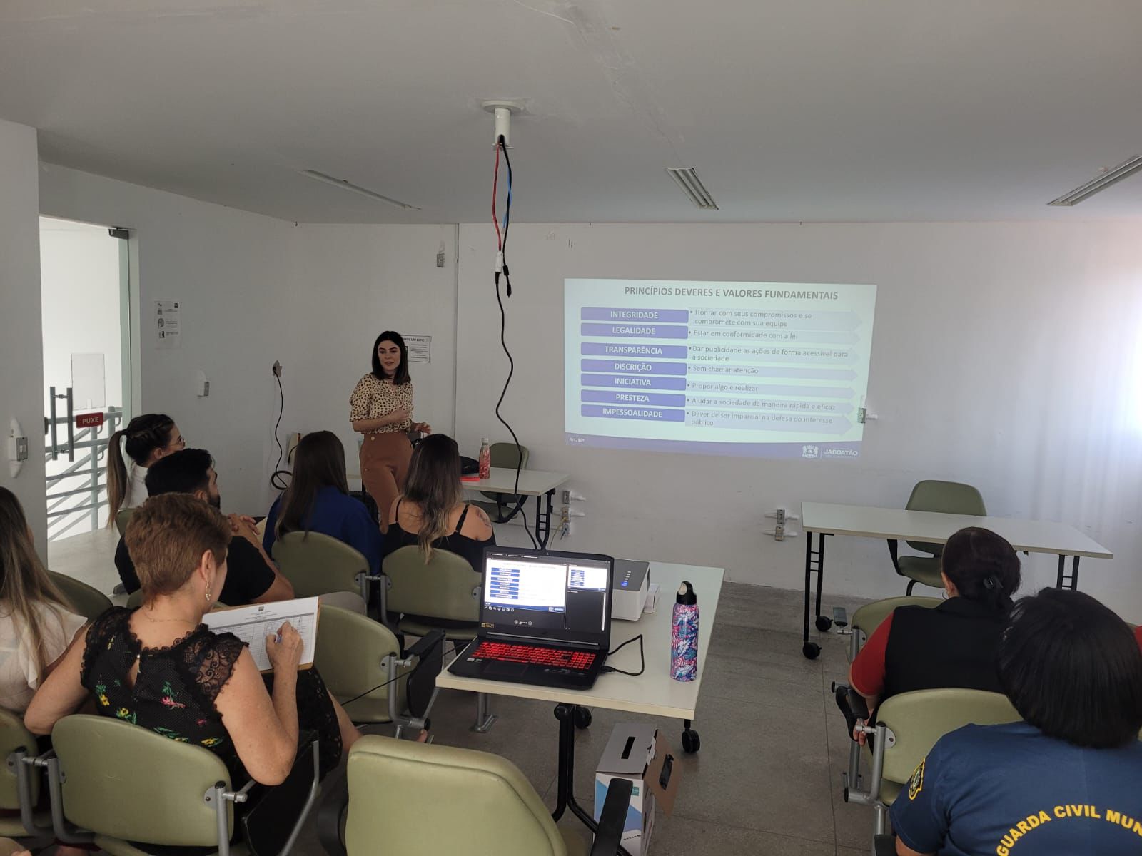 No momento, você está visualizando CORREGEDORIA PROMOVE PALESTRA SOBRE CÓDIGO DE CONDUTA FUNCIONAL